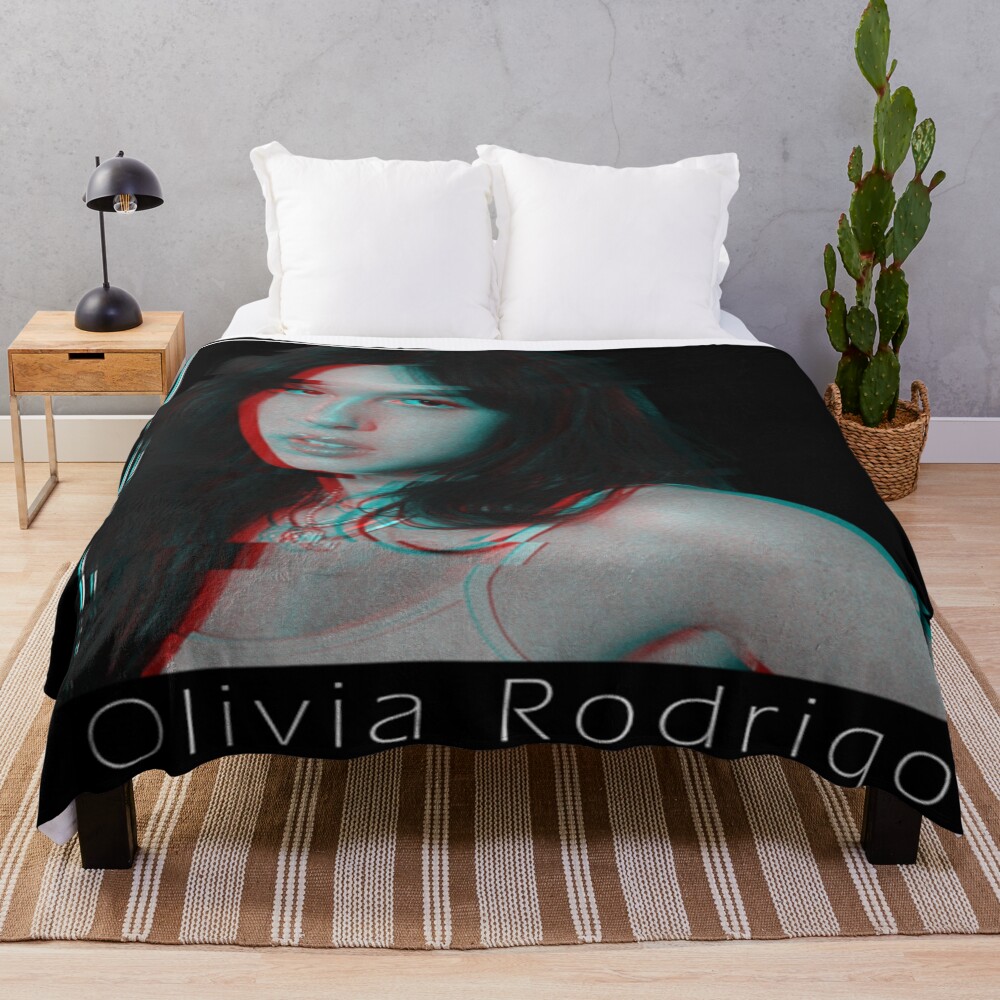 Olivia Rodrigo Cute Girl Throw Blanket